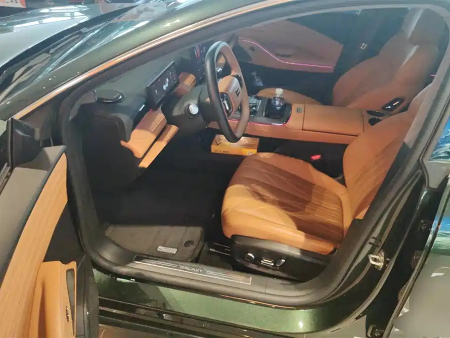 Geely Galaxy Galaxy Xingyao 8 2025 130km EM-P Starship Edition фото 9