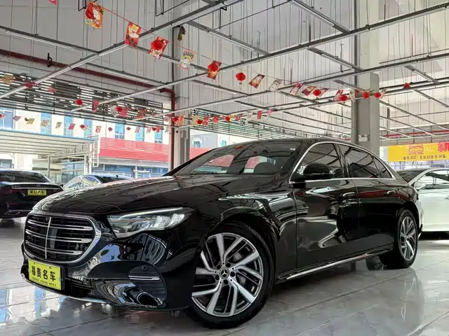 Mercedes-Benz E-Class 2024