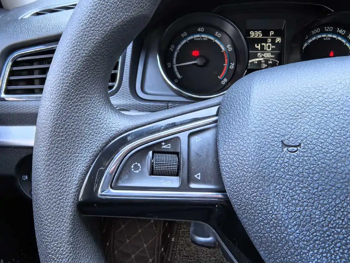 Škoda Kamiq 2020 Model 1.5L Automatic Comfort фото 14