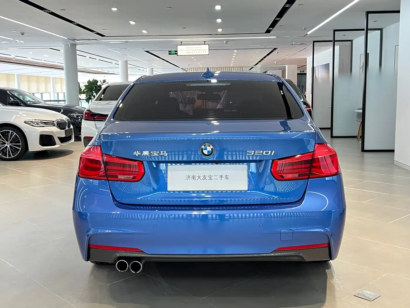 BMW 3 Series 2017 320i M Sport фото 17