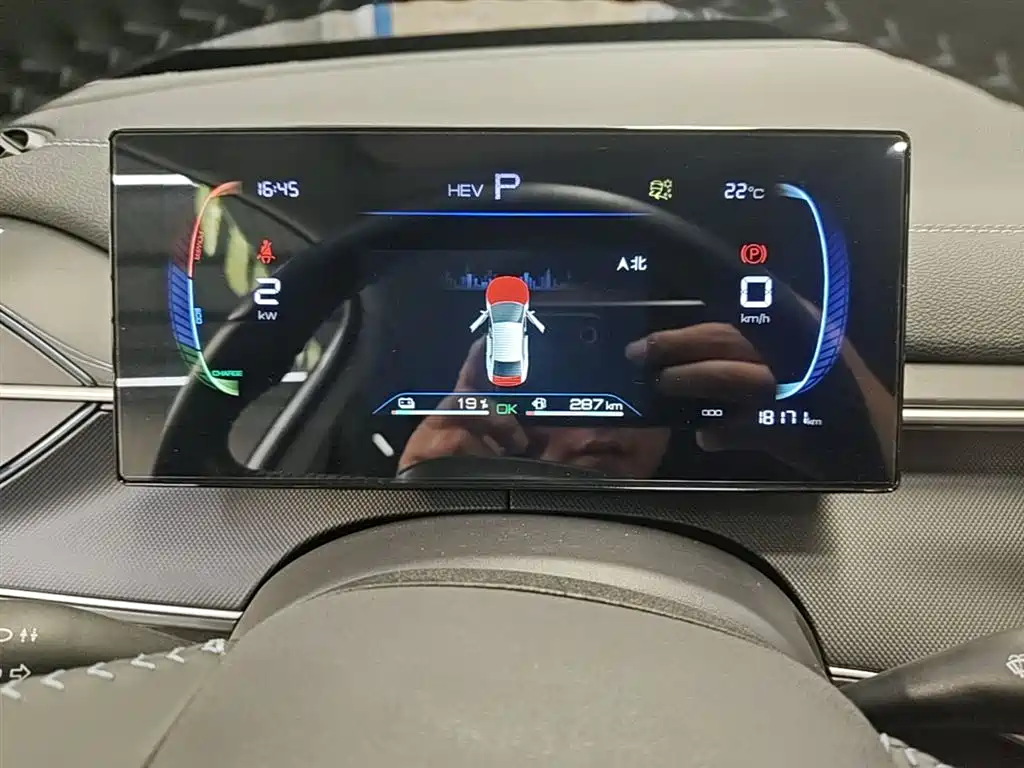 BYD Destroyer 05 2024 Glory Edition DM-i 55KM Luxury фото 12