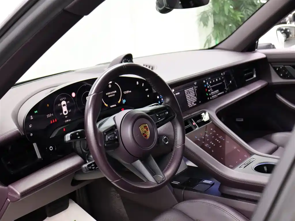 Porsche Taycan 2020 Taycan фото 9