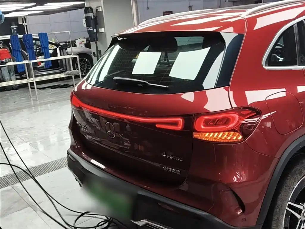 Mercedes-Benz EQA 2022 EQA 300 4MATIC Launch Special Edition фото 6