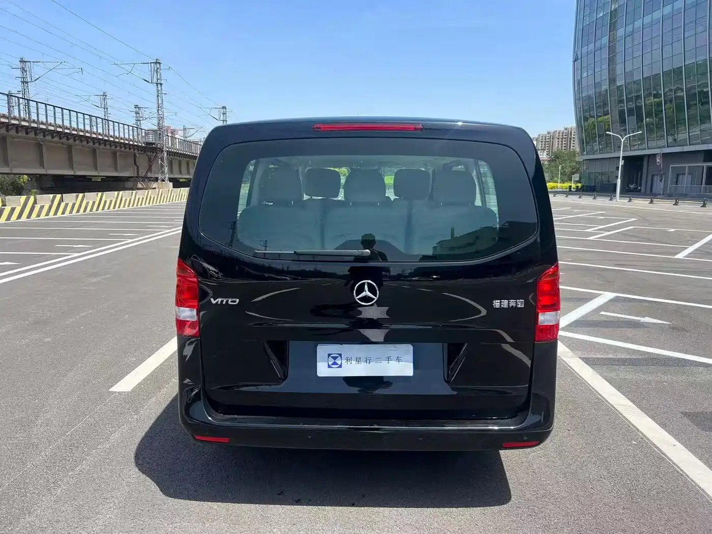 Mercedes-Benz Vito 2024 2.0T Business 7-Seater фото 9