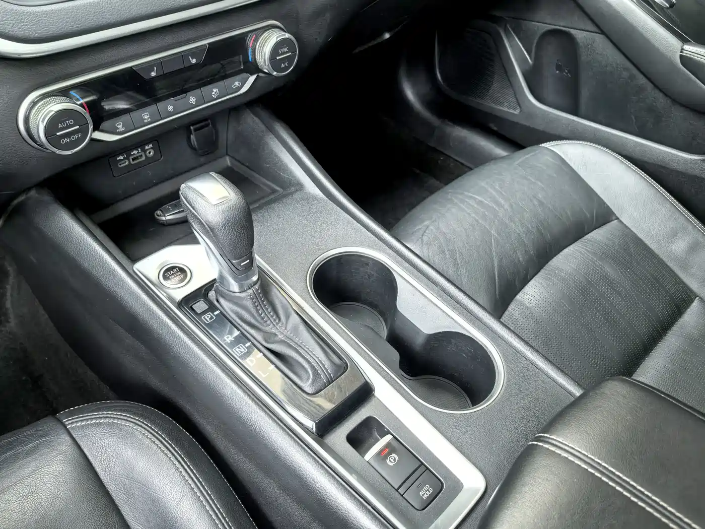 Фото 14 - Nissan Teana