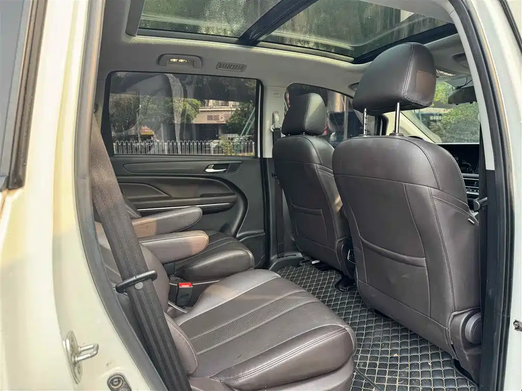 GAC Trumpchi Trumpchi M6 2019 270T DCT Premium Edition (7-seater) (China VI) фото 5