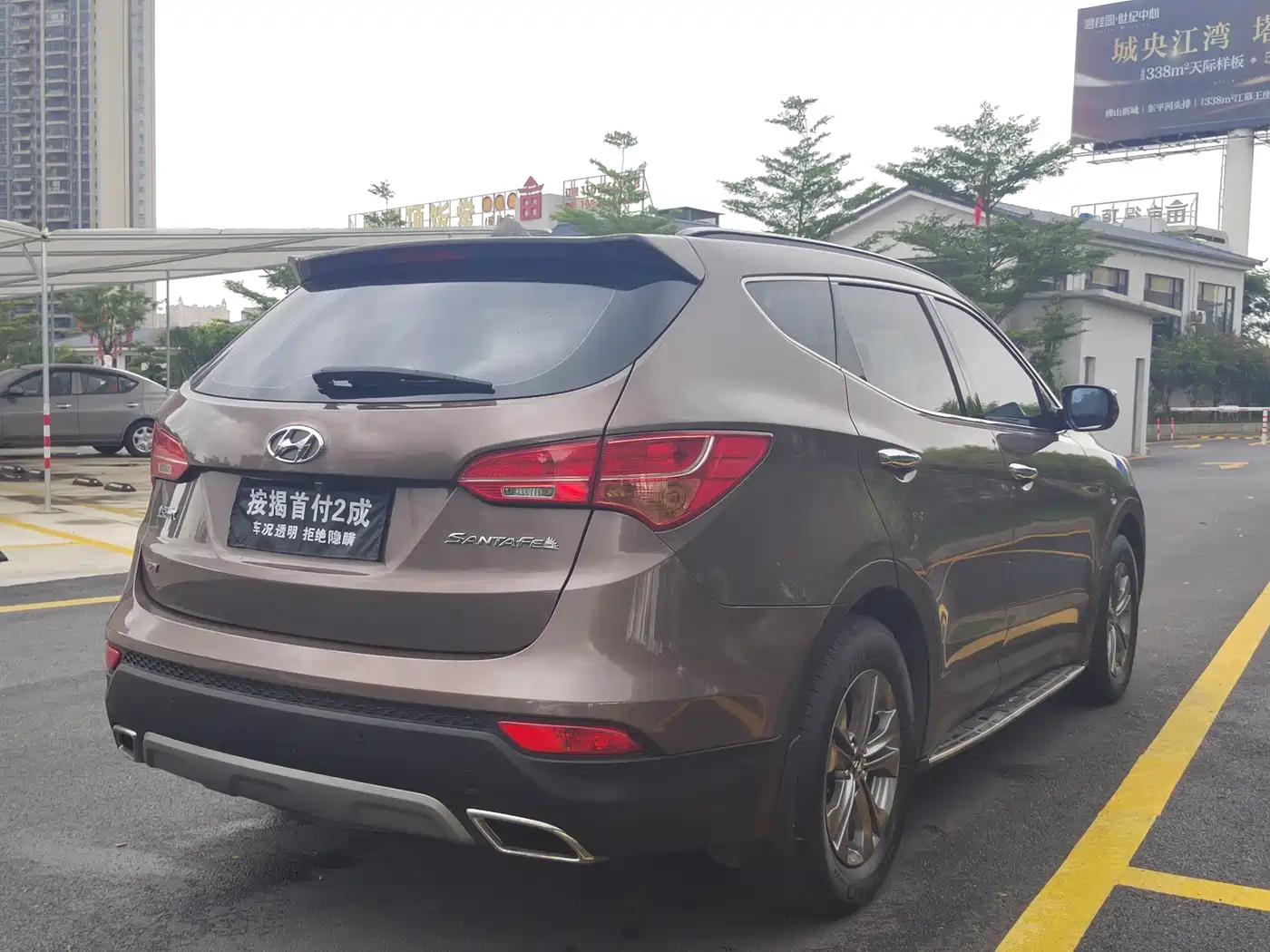 Hyundai Santa Fe 2014 2013 Model 2.4L Automatic 2WD Smart