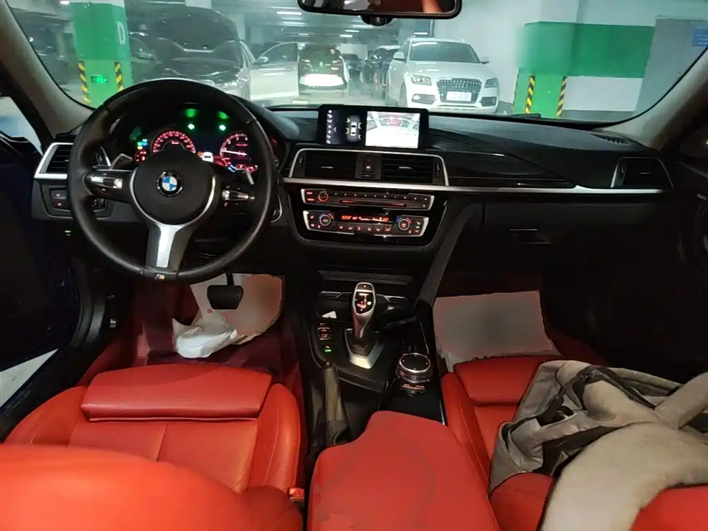 BMW 3 Series 2018 330Li M Sport Black Night Edition фото 6