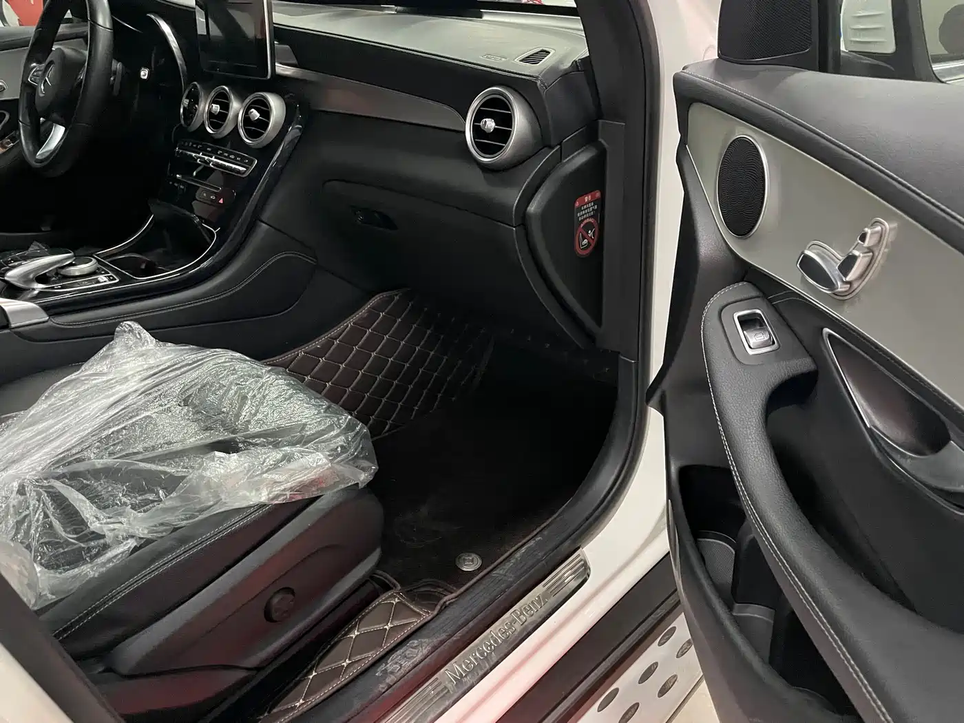Mercedes-Benz GLC 2017 GLC 200 4MATIC фото 14