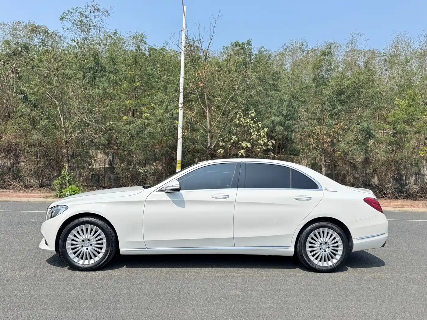 Mercedes-Benz C-Class 2017 C 180 L фото 5