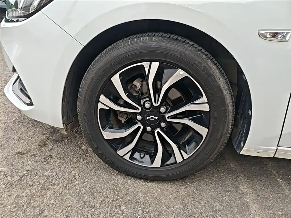 Chevrolet Monza 2019 RS 330T Auto Smooth Edition China VI фото 23