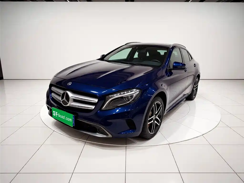 Mercedes-Benz GLA 2016 GLA 200 Fashion фото 2