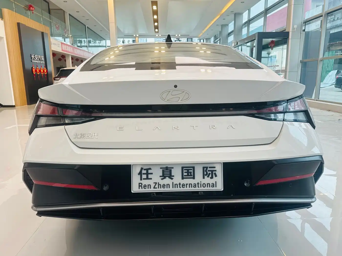 Hyundai Elantra 2023 1.5L CVT GLX Elite Edition фото 6