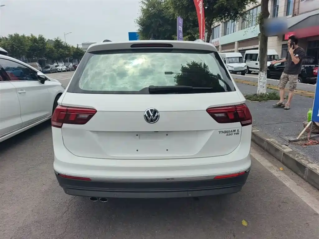 Volkswagen Tiguan L 2018 Facelift 330TSI Automatic 2WD Luxury Edition фото 6