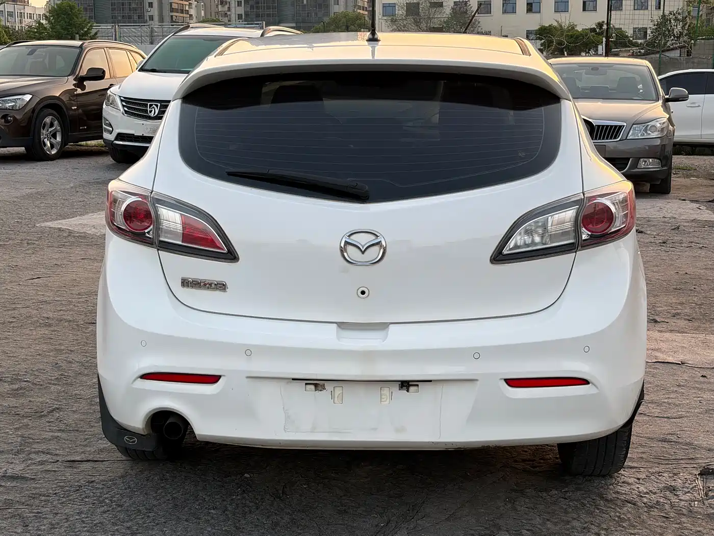 Mazda Mazda3 Axela 2013 2013 Hatchback 1.6L Automatic Elite