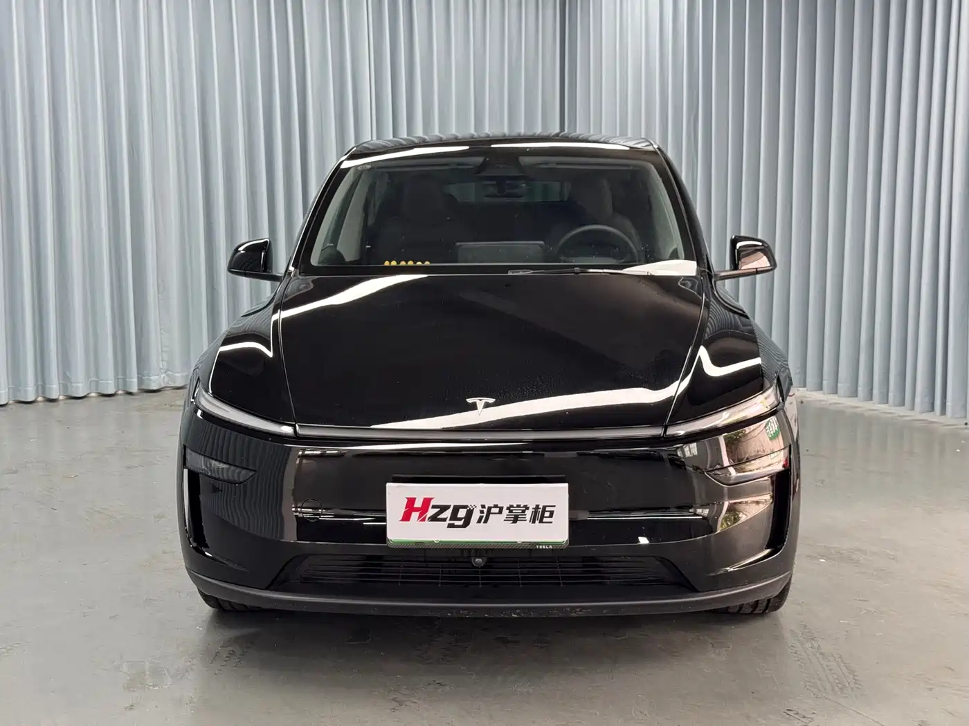 Tesla Model Y 2026 2025 Rear-Wheel Drive