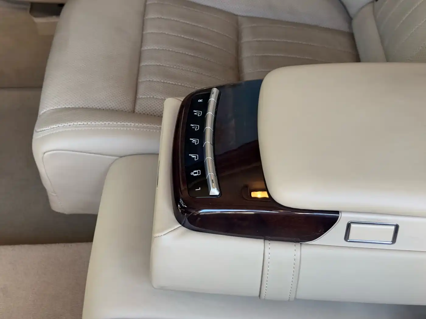 Mercedes-Benz S-Class 2010 2010 S 600 L