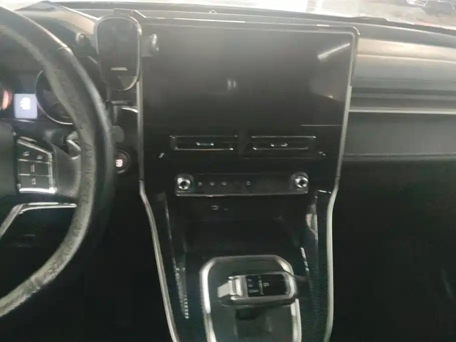 Haval M6 2023 PLUS 1.5T DCT Elite Smart Connect фото 13