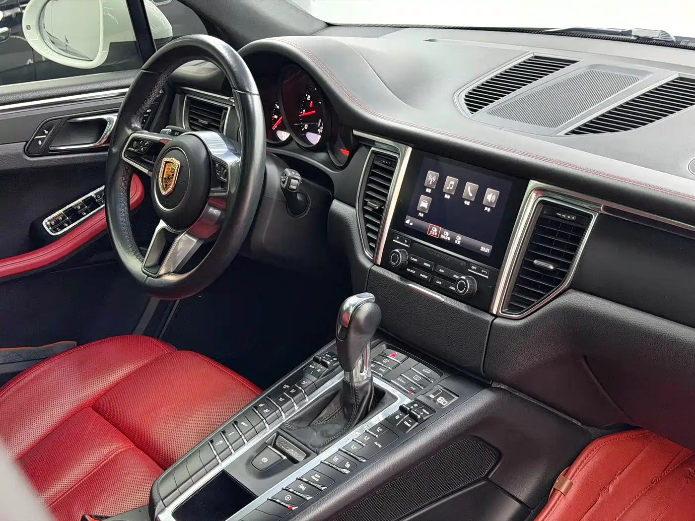Porsche Macan 2017 Macan 2.0T фото 5