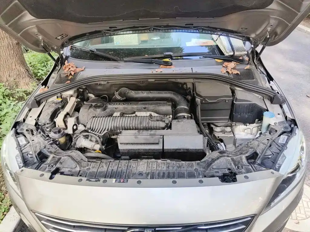 Фото 3 - Volvo S60