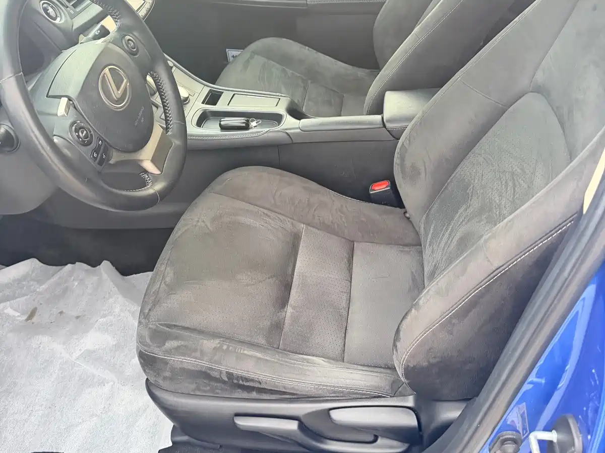 Lexus CT 2018 2017 CT200h Elite Edition Monochrome China V