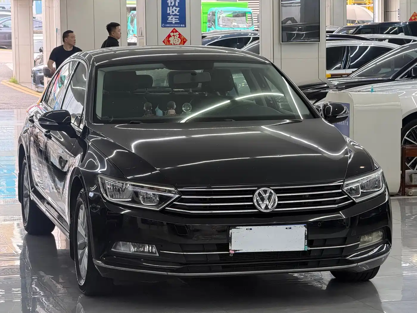 Volkswagen Magotan 2018 280TSI DSG Comfort фото 3