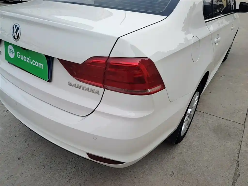 Volkswagen Santana 2018 1.5L Manual Comfort Edition фото 8