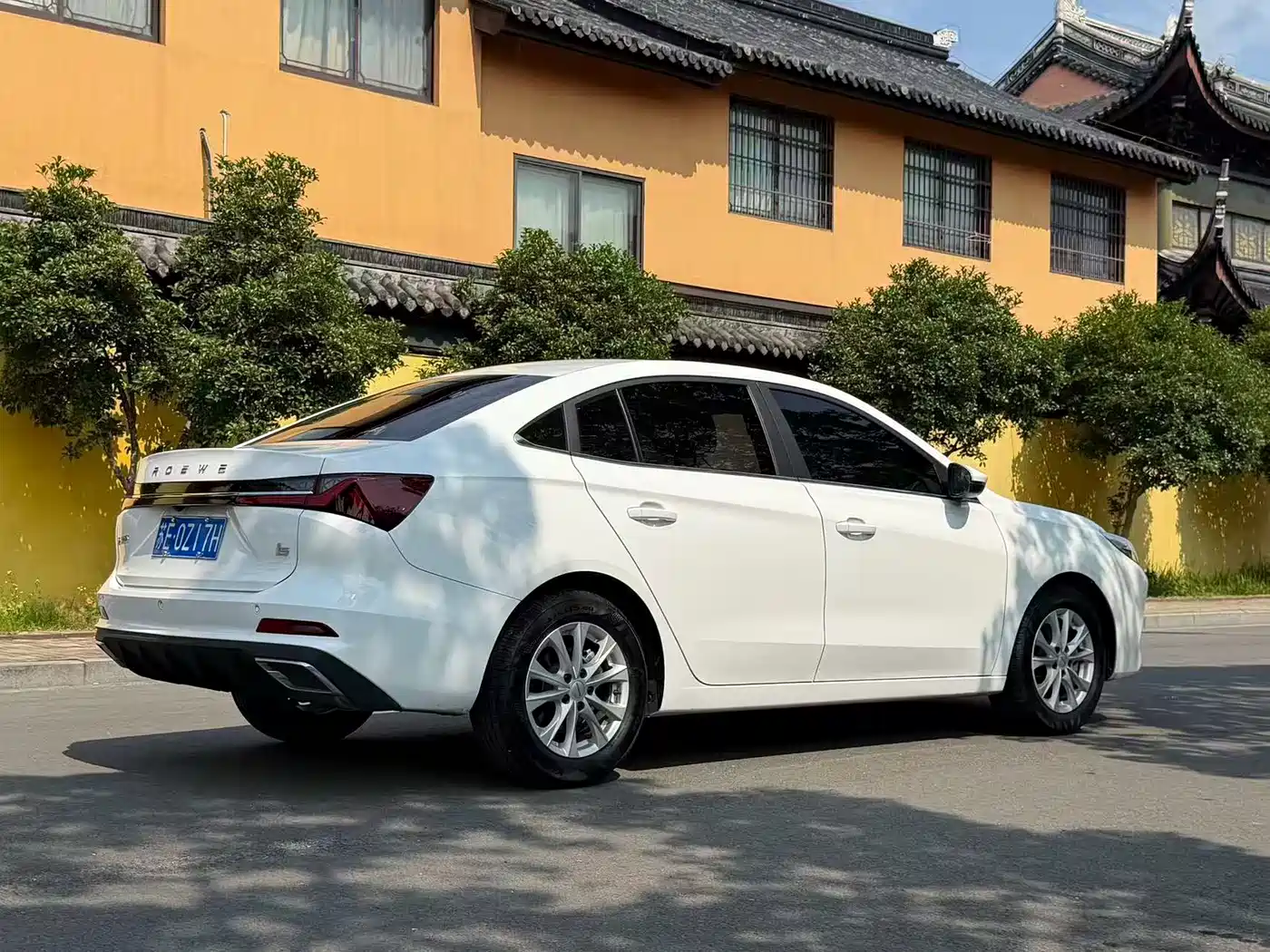 ROEWE I5