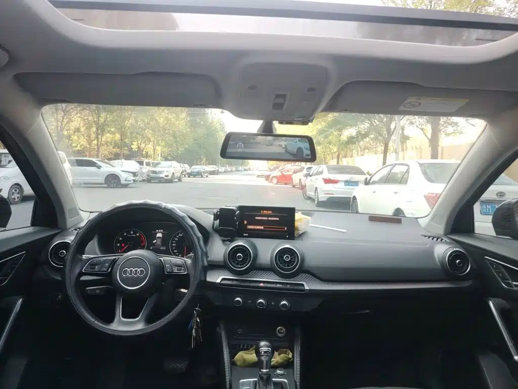 Audi Q2L 2019 2018 35 TFSI Launch Exclusive Edition China V