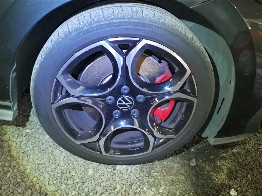 Volkswagen Golf GTI 2025 380TSI DSG GTI фото 6