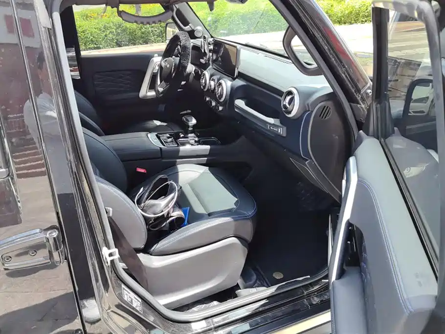 BAIC ORV Beijing Offroad BJ40 2023 2.0T Auto 4WD Urban Hunter Knight Edition фото 8