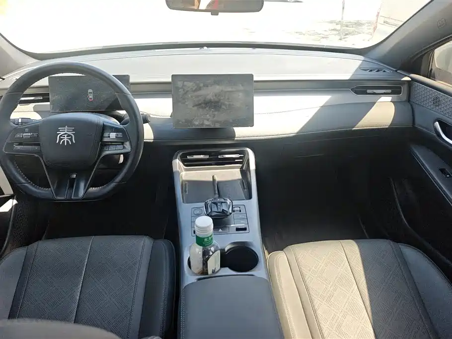 BYD Qin PLUS 2025 DM-i Smart Drive 55KM Leader фото 16