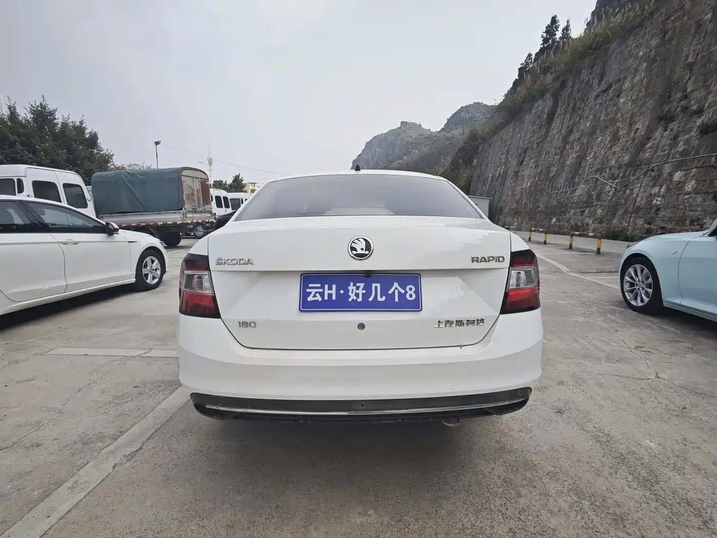 Škoda Rapid 2018 1.6L Manual Comfort Edition фото 5