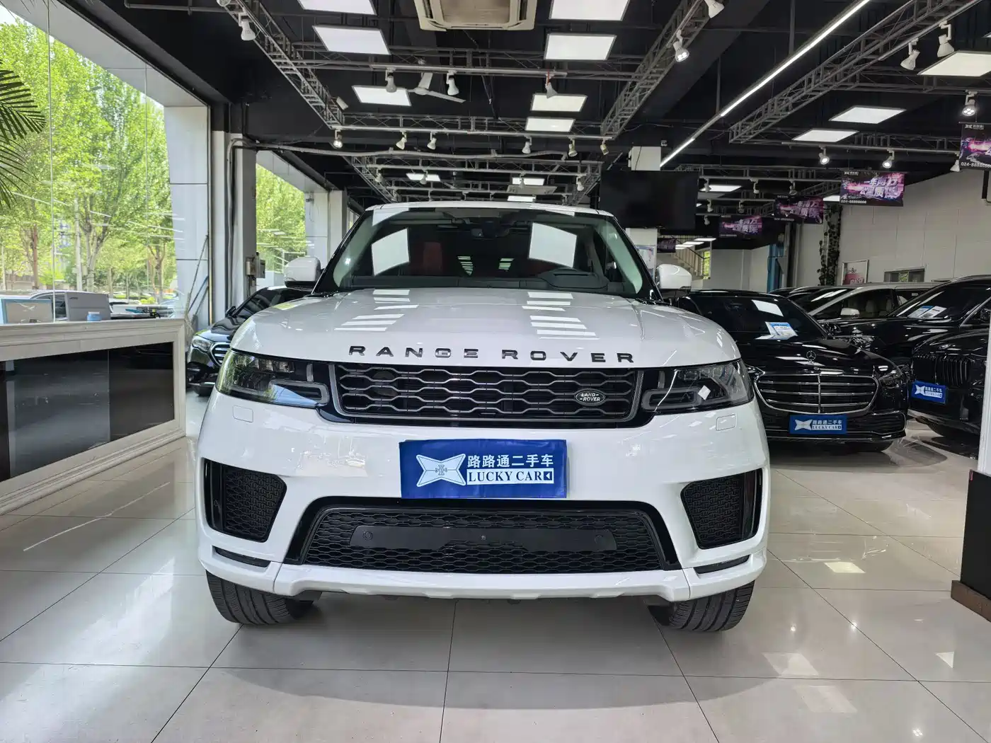Land Rover Range Rover Sport 2020 3.0 L6 HSE DYNAMIC фото 2
