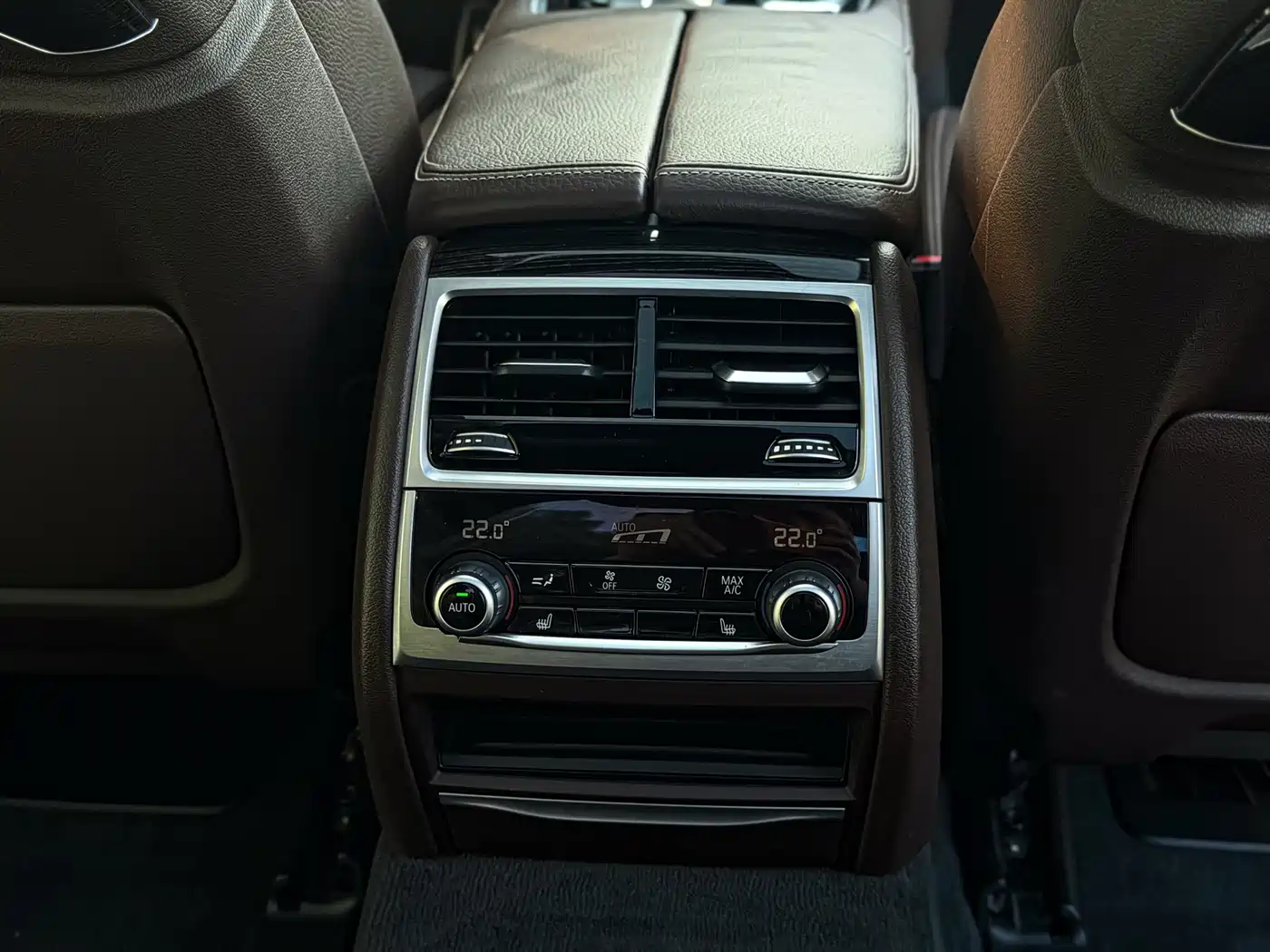 BMW 7 Series 2018 730Li Leading Type M Sport Package фото 15