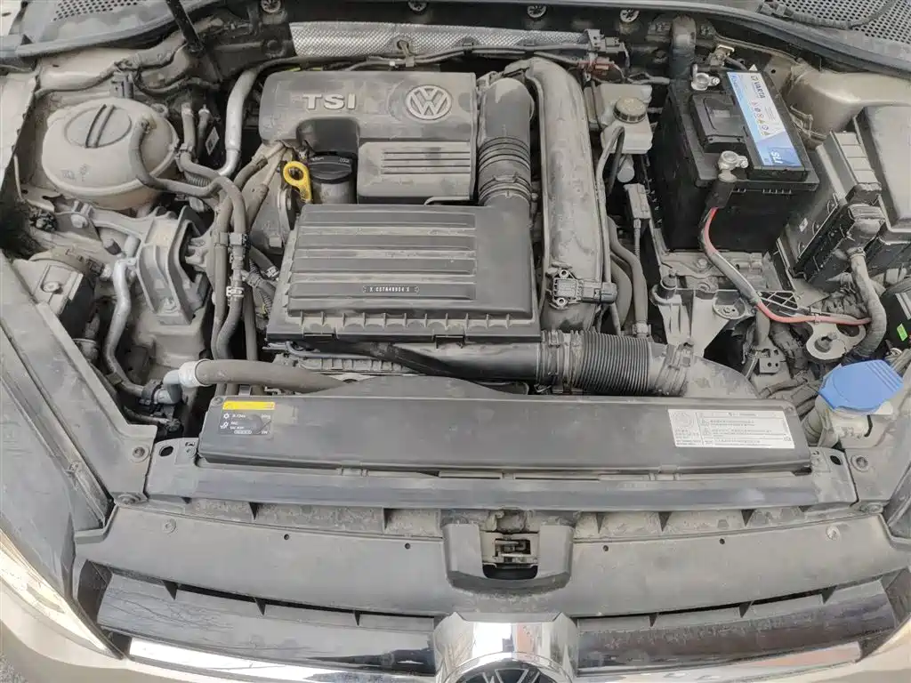 Volkswagen Golf 2016 230TSI Automatic Comfort фото 11