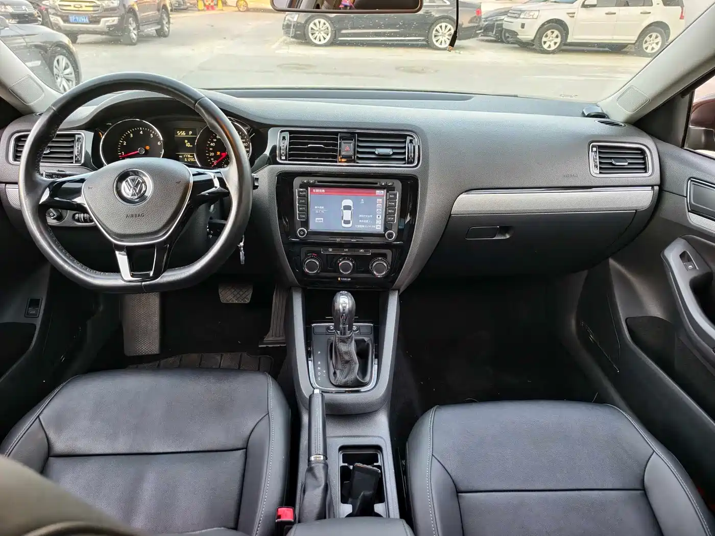 Volkswagen Sagitar 2015 230TSI Automatic Comfort фото 11