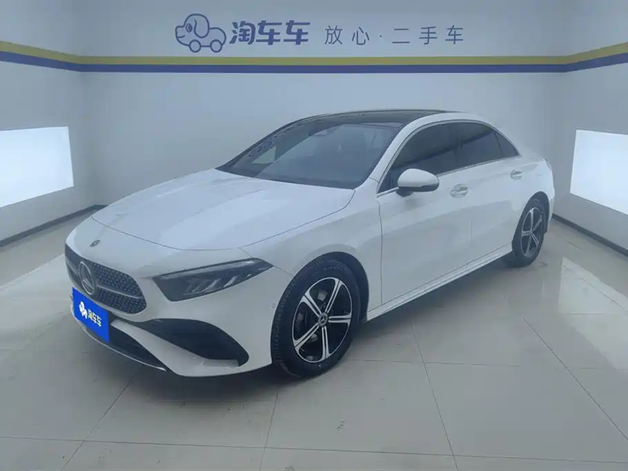 Mercedes-Benz A-Class 2024 A 200 L Fashion Edition