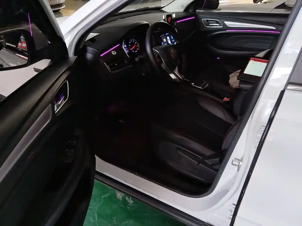Roewe RX3 2020 2020 1.6L CVT 4G Ultra Comfort Elite