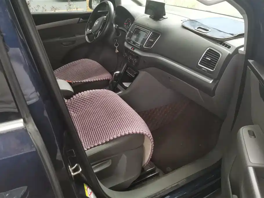 Volkswagen Sharan 2016 380TSI Comfort 7-seater фото 8