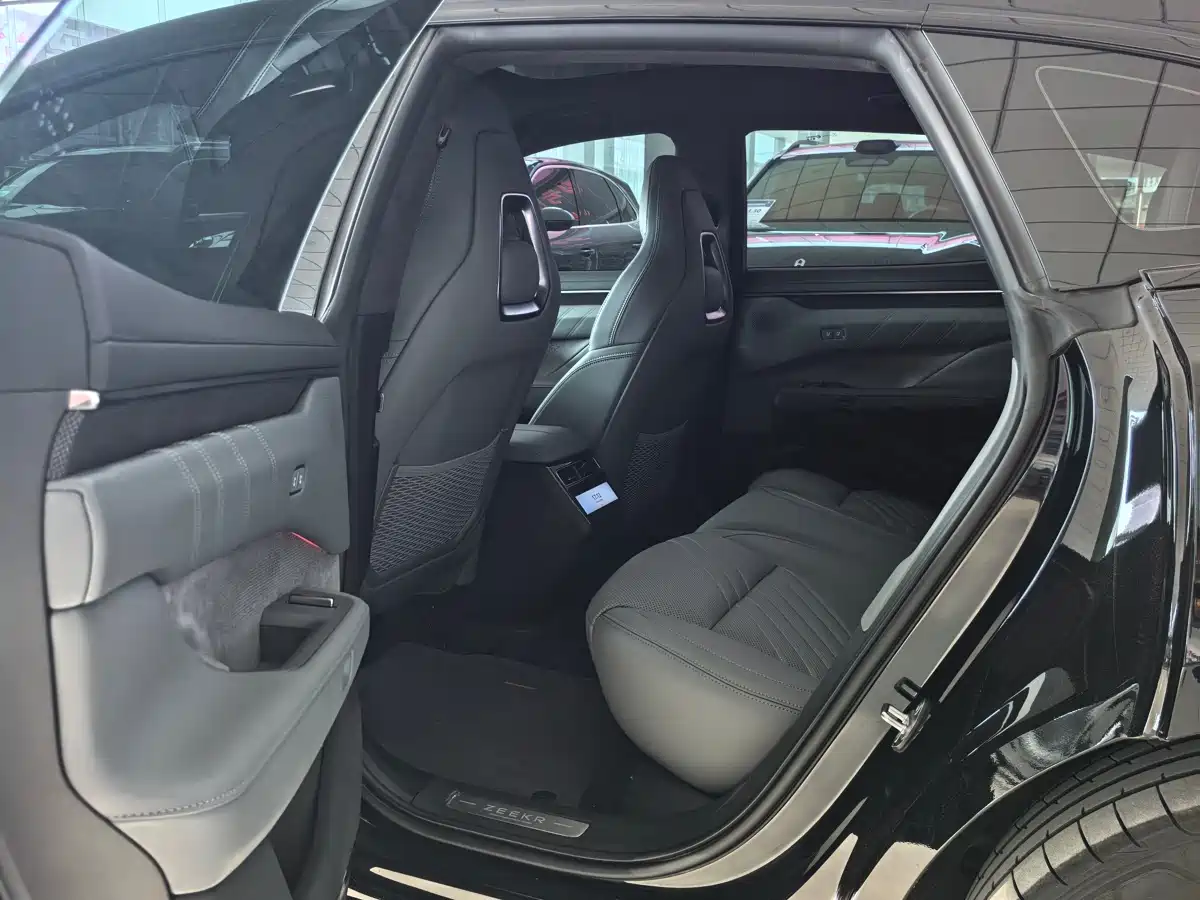 ZEEKR EXTREME KRYPTON 001