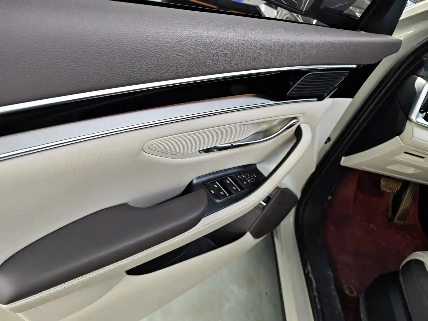 BYD Song PLUS PHEV 2025 DM-i 112KM Honor фото 8