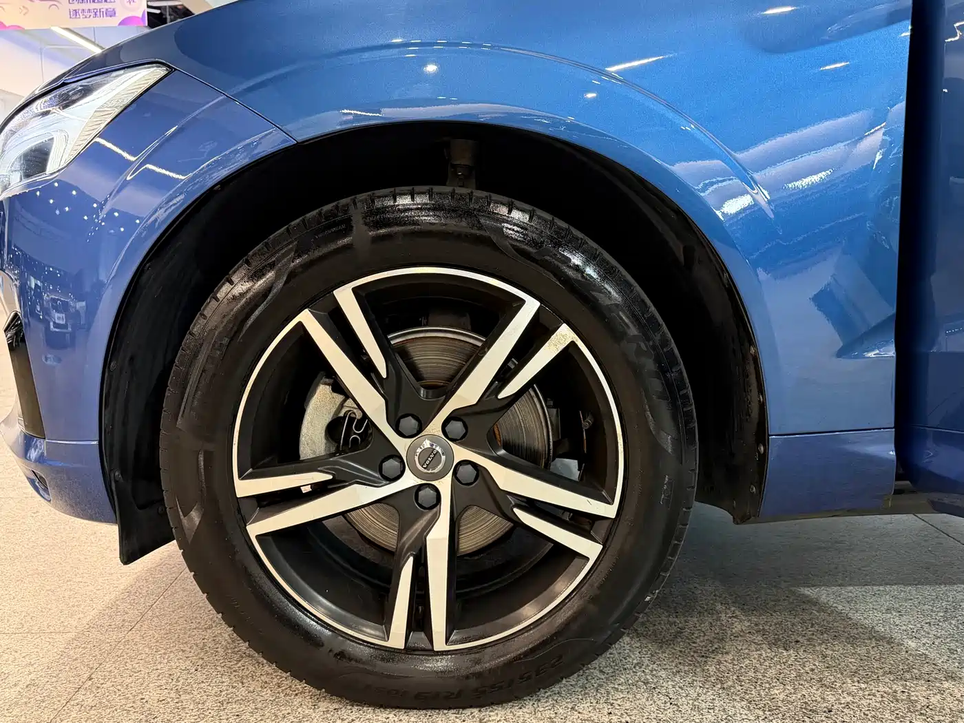 Фото 25 - Volvo XC60
