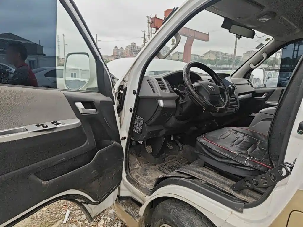 Foton Fengjing G7 2022 2021 Model 2.0T Diesel Commercial Version Long Wheelbase High Roof 2-Seater Cargo Van D20TCIF1
