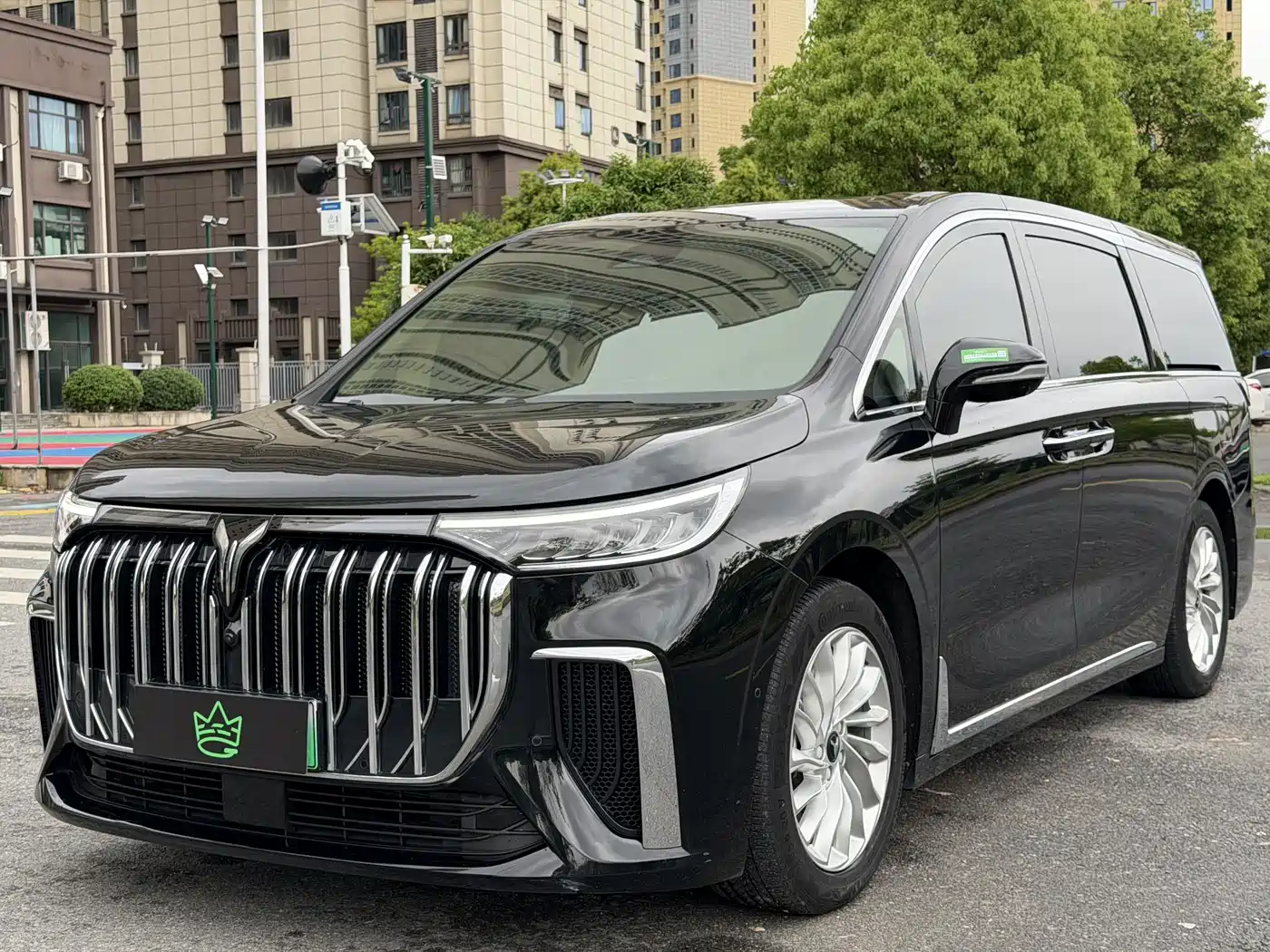 Voyah Auto Voyah Dreamer 2024 PHEV Extended Range Premium Edition