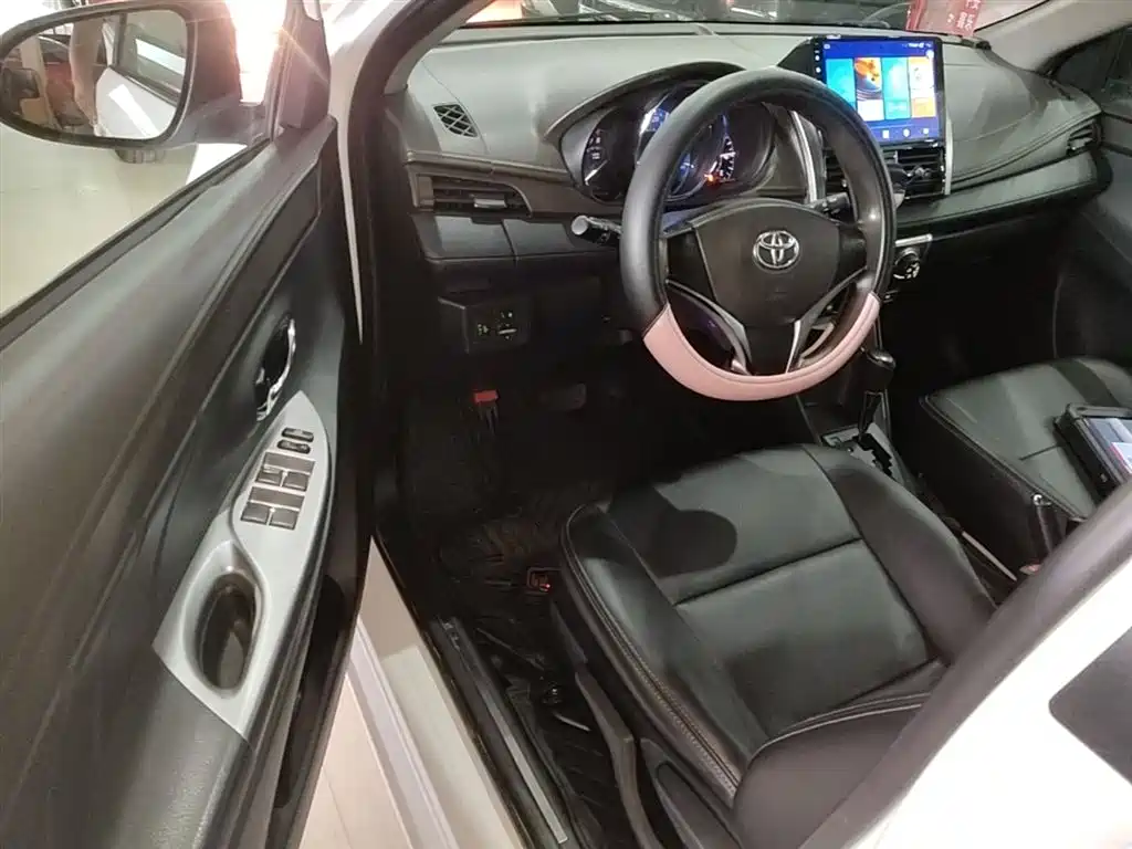 Toyota YARiS L Zhi Xuan 2015 1.5E Auto Charming Edition фото 16