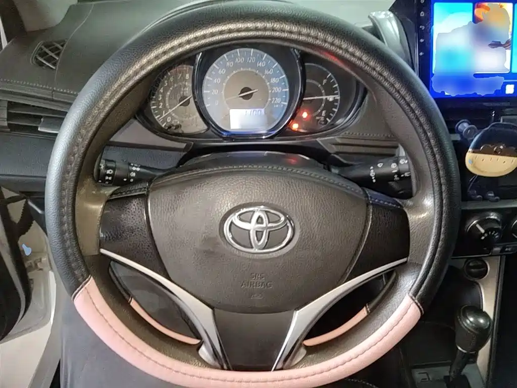 Toyota YARiS L Zhi Xuan 2015 1.5E Auto Charming Edition фото 11
