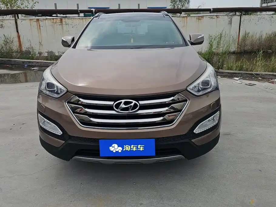 Hyundai Santa Fe 2013 2013 Facelift 2.4L Automatic 4WD Premium