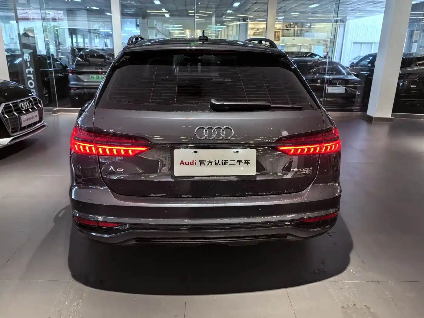 Audi A6 (Import) 2025 allroad quattro Explorer 55 TFSI Premium Off-Road фото 4
