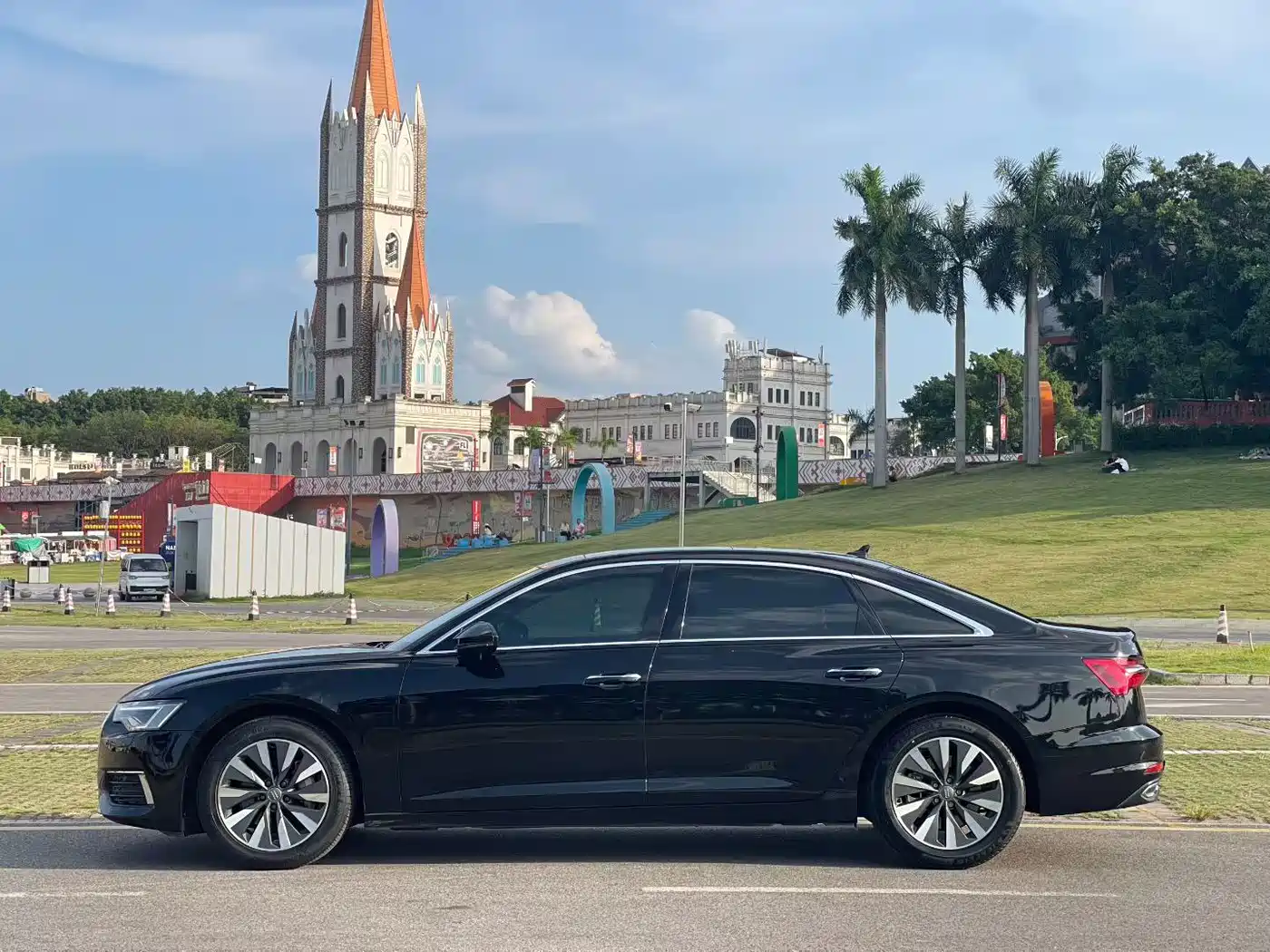 Audi A6L 2021 45 TFSI quattro Exclusive Elegance фото 2